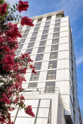 Gallery - Hutton Hotel