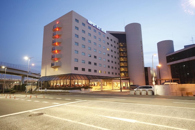 Gallery - Narita Airport Rest House