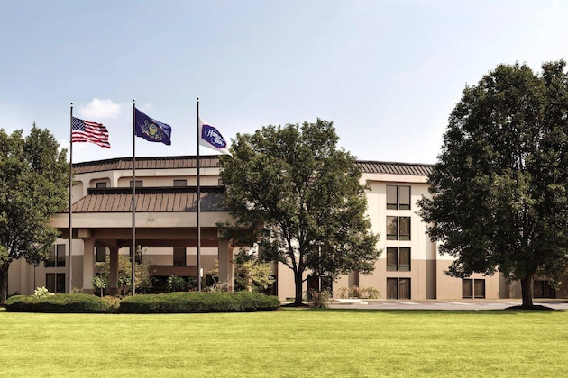 Gallery - Hampton Inn Lancaster