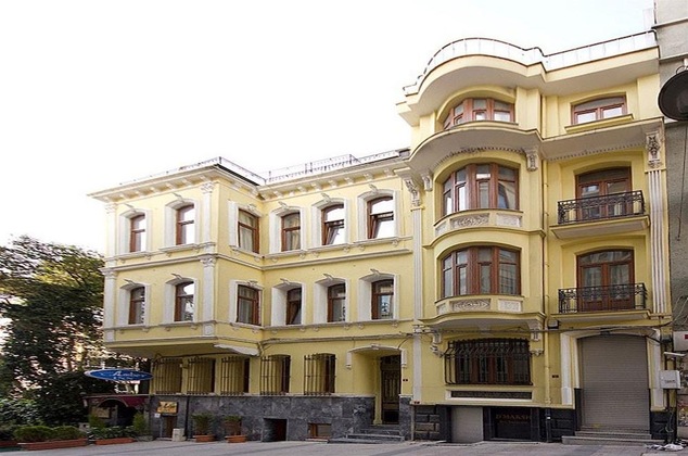 Gallery - Hotel New House