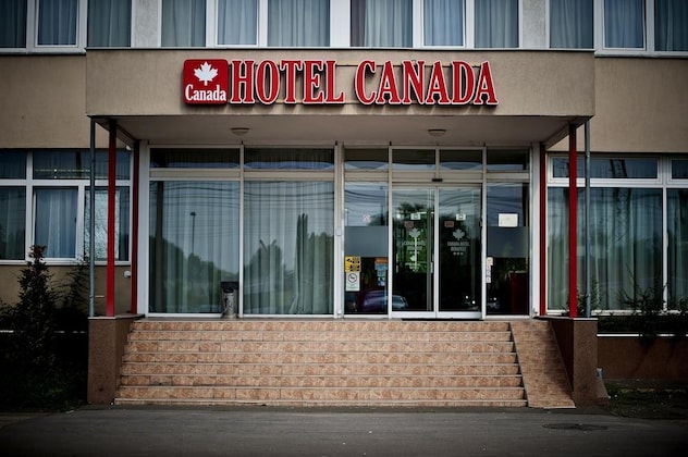 Gallery - Canada Hotel