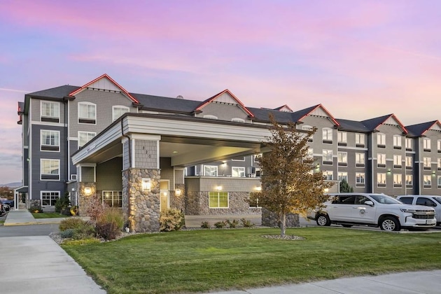 Gallery - Best Western Plus Peppertree Inn At Omak