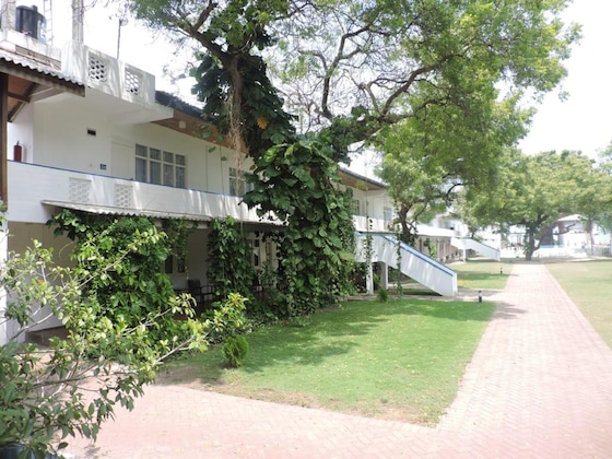 Gallery - Pigeon Island Beach Resort