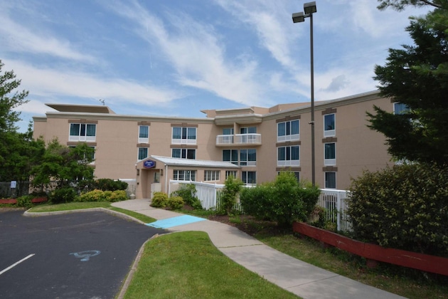 Gallery - Hampton Inn Salem East-Electric Road