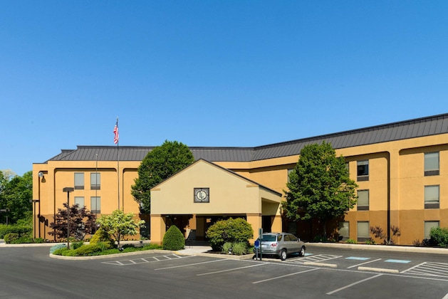 Gallery - Larkspur Landing Select Carlisl