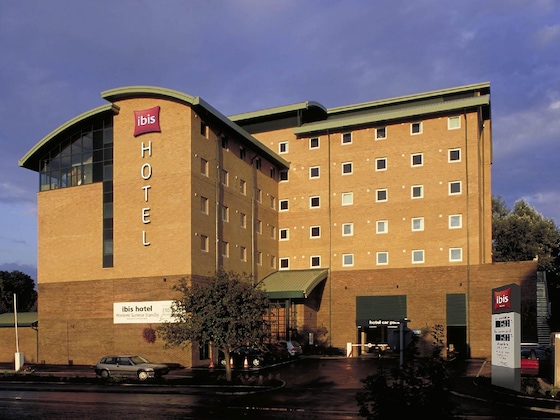 Gallery - Ibis Styles London Gatwick Airport