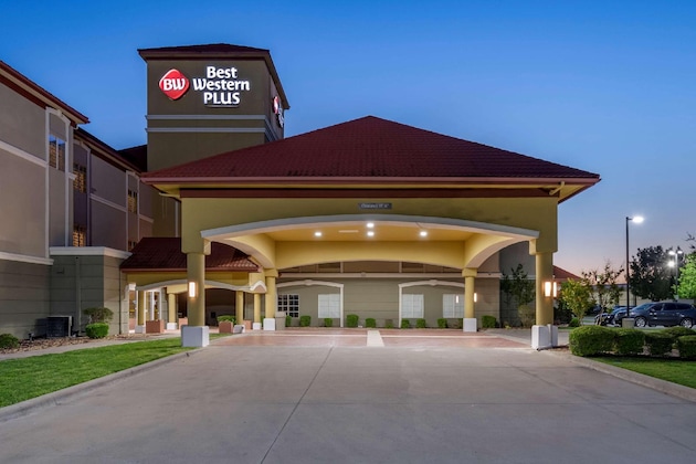Gallery - Best Western Plus Monica Royale Inn & Suites