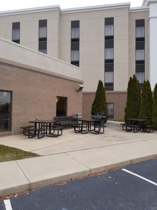 Gallery - Hampton Inn & Suites Greensburg