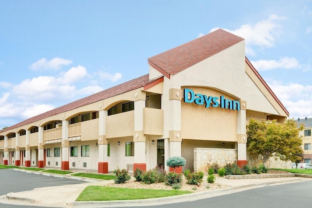 Gallery - Days Inn By Wyndham Overland Park Metcalf Convention Center