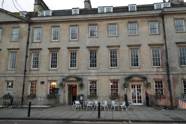 Gallery - Parade Hotel Bath