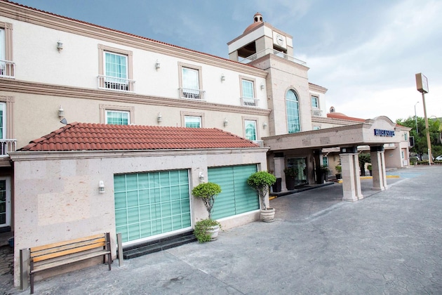 Gallery - Best Western Plus Monterrey Colon