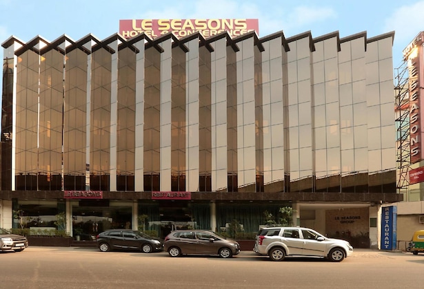 Gallery - Hotel Le Seasons