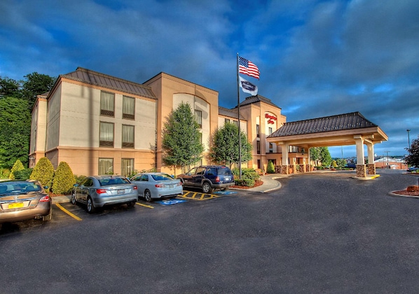 Gallery - Hampton Inn Johnstown