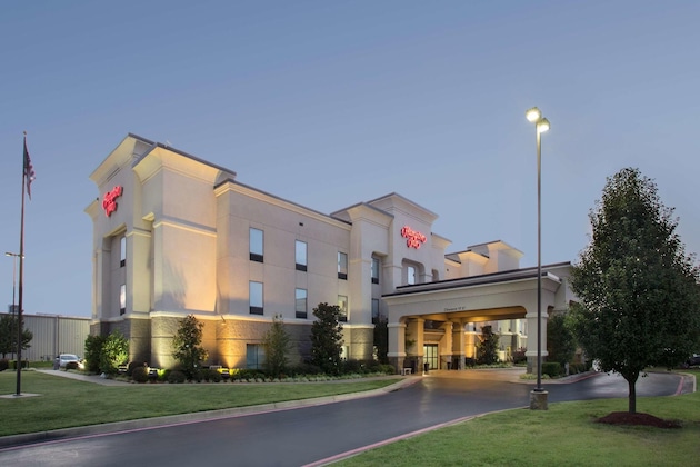 Gallery - Hampton Inn Siloam Springs