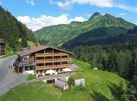 Gallery - Alpine Lifestyle Berghotel Madlener