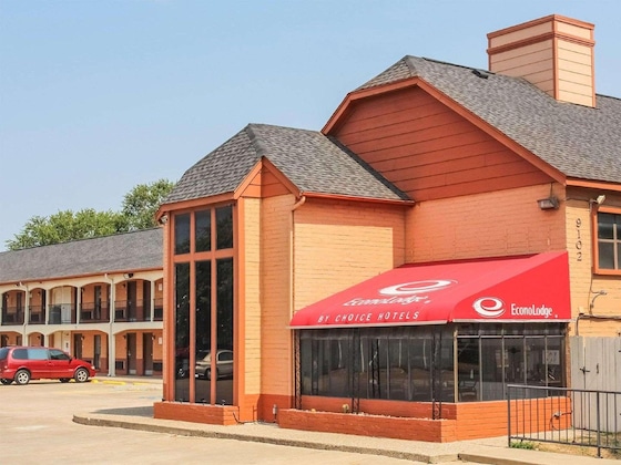 Gallery - Econo Lodge Austin North Near The Domain