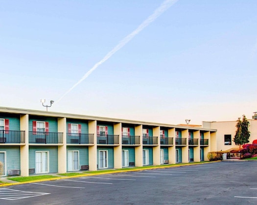 Gallery - Comfort Inn Conference Center