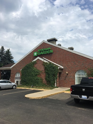 Gallery - Wyndham Garden Grand Rapids Airport