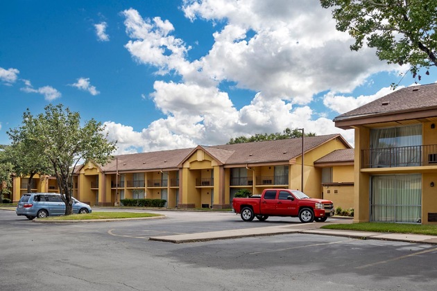 Gallery - Quality Inn & Suites Nrg Park