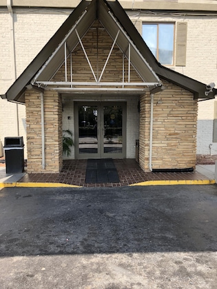 Gallery - Araamda Inn Norcross