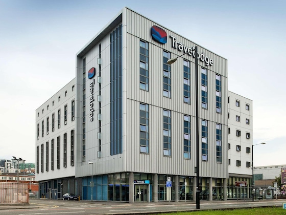 Gallery - Travelodge Manchester Central Arena