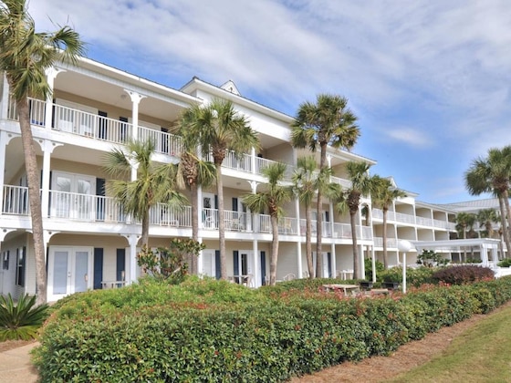 Gallery - Grand Caribbean East 106
