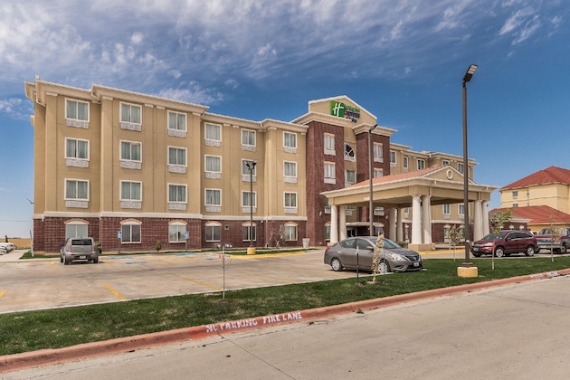 Gallery - Holiday Inn Express Hotel & Suites Dumas By Ihg