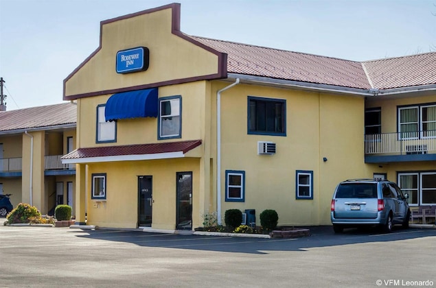 Gallery - Rodeway Inn