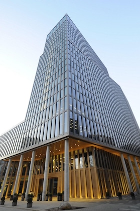 Gallery - Empire Riverside Hotel