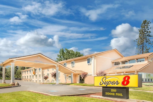 Gallery - Super 8 By Wyndham Ashland