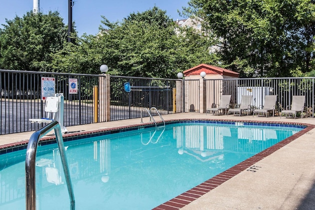 Gallery - Comfort Inn & Suites Hamilton Place