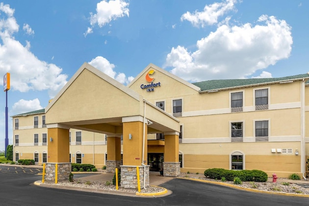 Gallery - Comfort Inn Walcott Near Davenport
