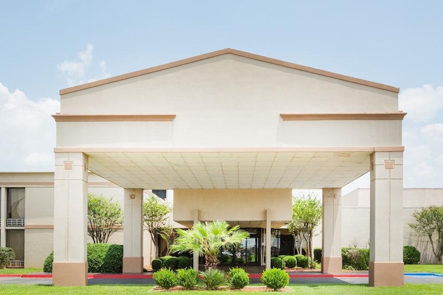 Gallery - Clarion Inn Bossier City
