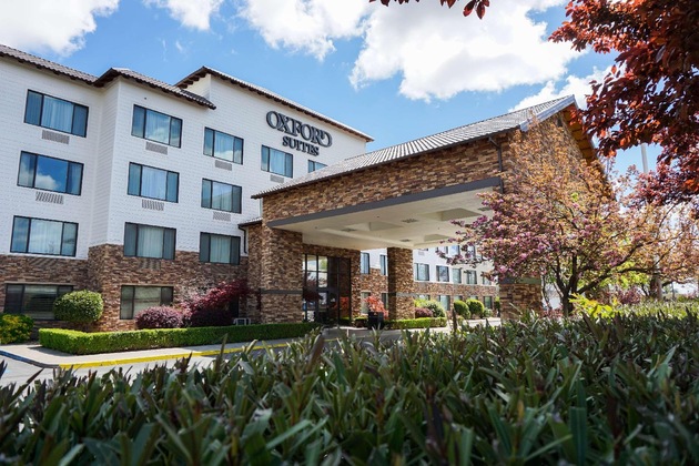 Gallery - Oxford Suites Chico