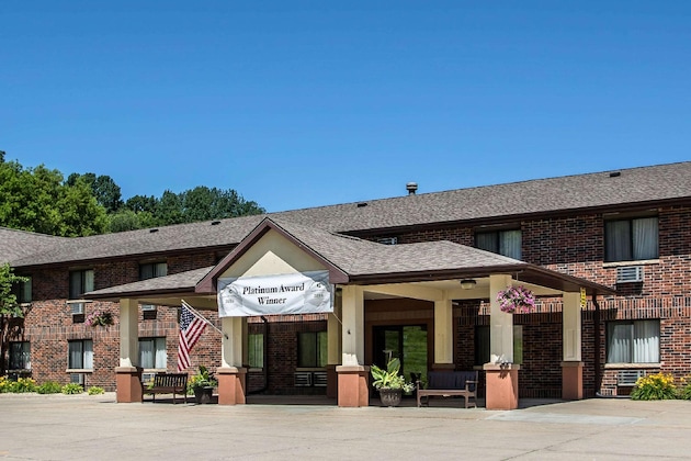 Gallery - Quality Inn & Suites Decorah