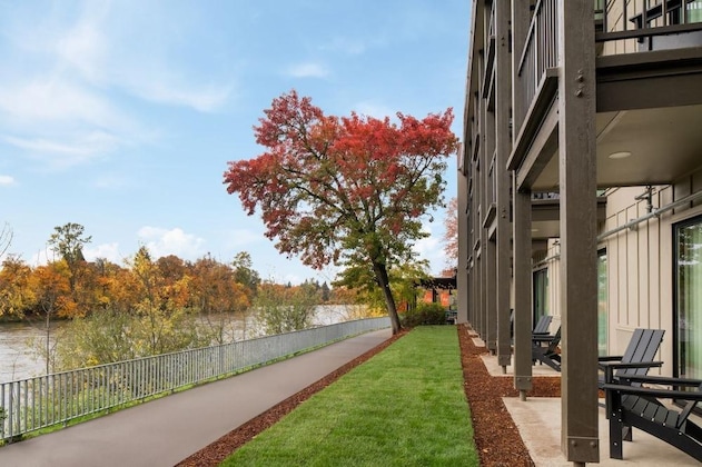 Gallery - Valley River Inn