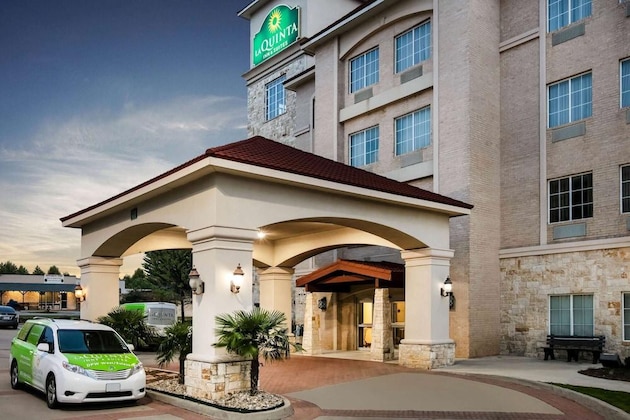 Gallery - La Quinta Inn & Suites by Wyndham DFW Airport West - Euless