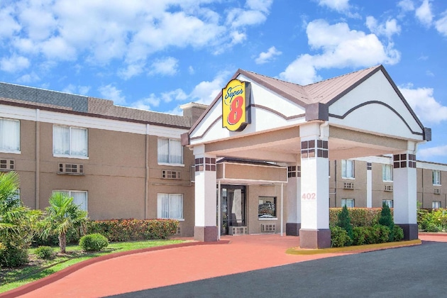 Gallery - Super 8 By Wyndham Grand Prairie North