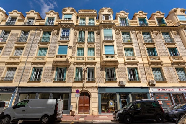 Gallery - L'Hotel Lido