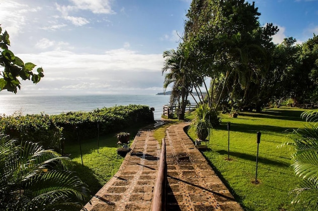 Gallery - Ponta Do Madeiro