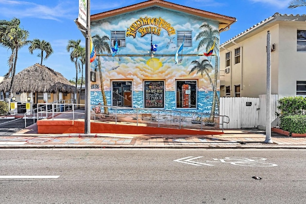 Gallery - Silver Spray Motel
