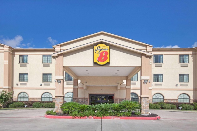 Gallery - Super 8 By Wyndham Iah West Greenspoint