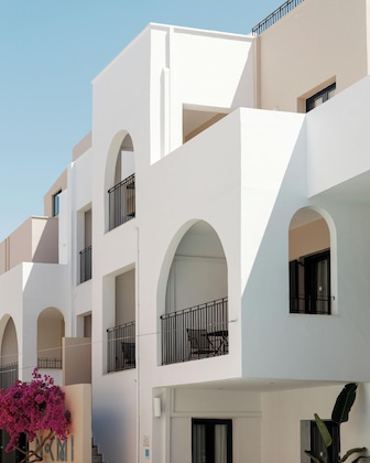 Gallery - Nami Hotel & Suites