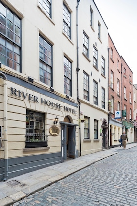 Gallery - Riverhouse Hotel