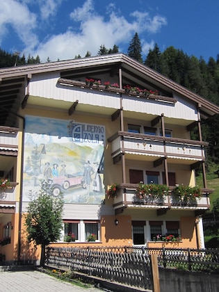 Gallery - Hotel Azola