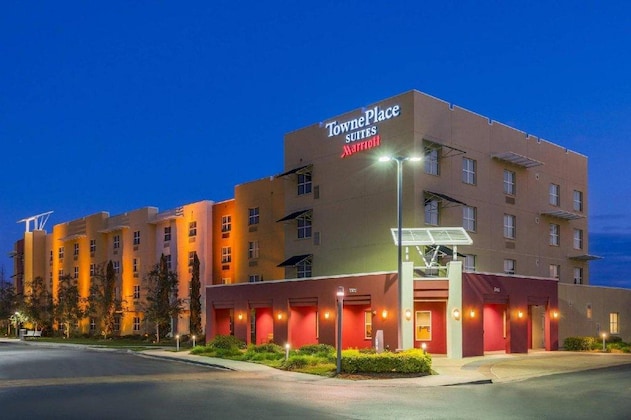 Gallery - TownePlace Suites by Marriott Tampa Westshore Airport