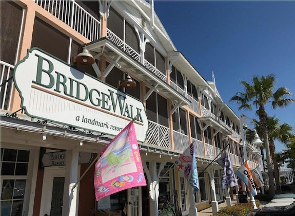 Gallery - Bridgewalk Resort