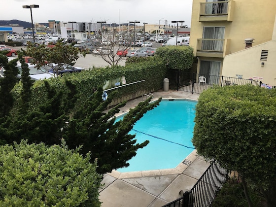 Gallery - Sand Dollar Inn