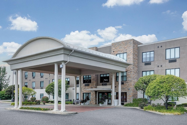Gallery - Holiday Inn Express Valparaiso By Ihg
