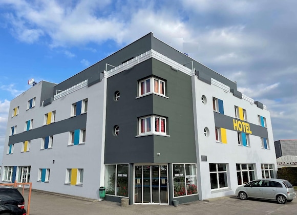 Gallery - Kyriad Direct Dijon Nord - Zenith - Toison D'or
